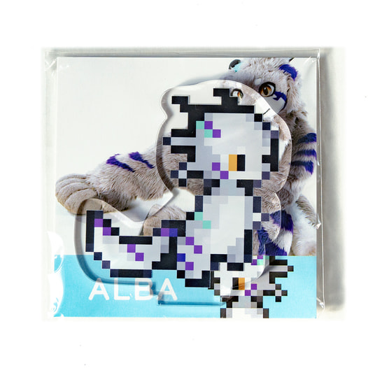Alba Acrylic figure stand