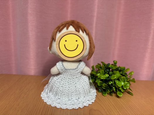 ぬい　１０cm、１２㎝ドール用　パニエ付きウエディングドレス