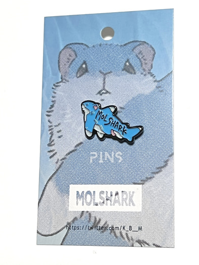 モルシャークのピンバッジ