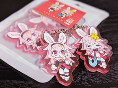 【レディムーン】ダブルアクリルキーホルダー